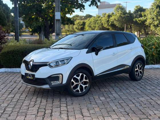 RENAULT CAPTUR 2.0 16V HI-FLEX INTENSE AUTOMÁTICO RENAULT CAPTUR 2.0 16V HI-FLEX INTENSE AUTOMÁTICO